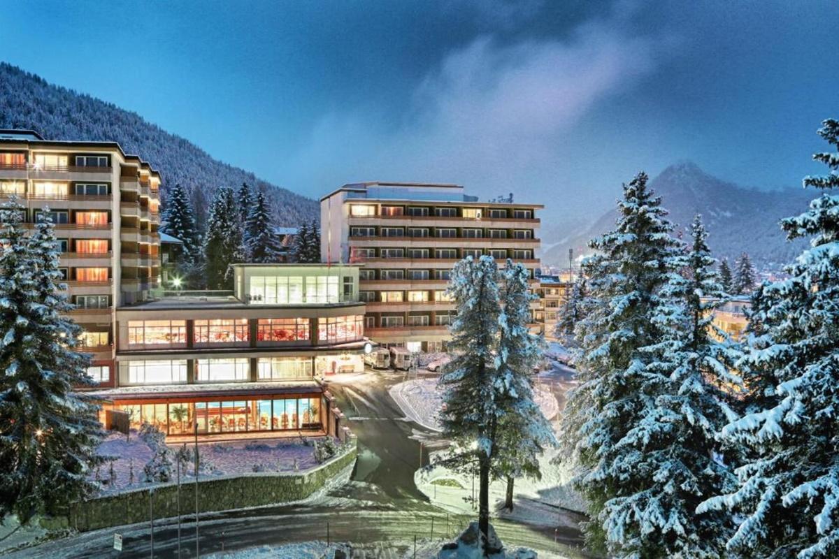 Mountain Plaza